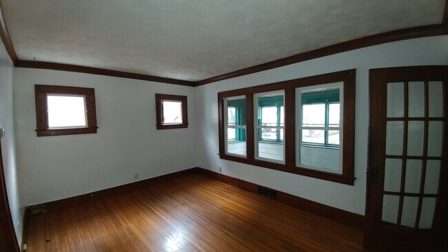 Photo - Kron Street, Double Unidad Lower