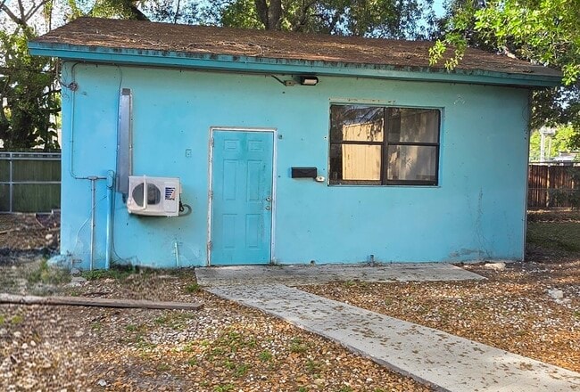 Photo - 1575 NE 141st St