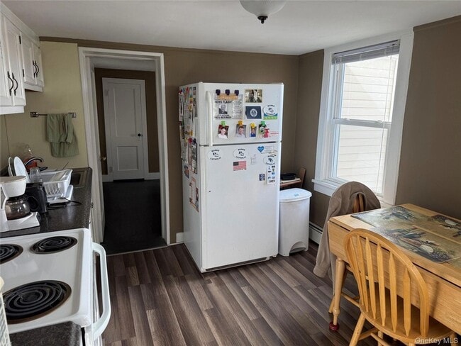 6 Glenmere Ave Unit 4