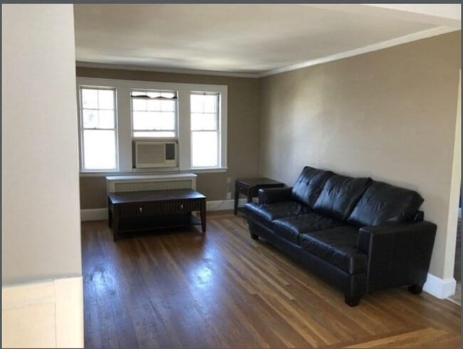 Photo - 45 Sycamore St