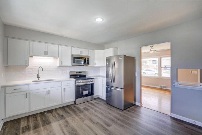 Building Photo - 109-115 Ridge Dr - 115 Ridge Dr Rental