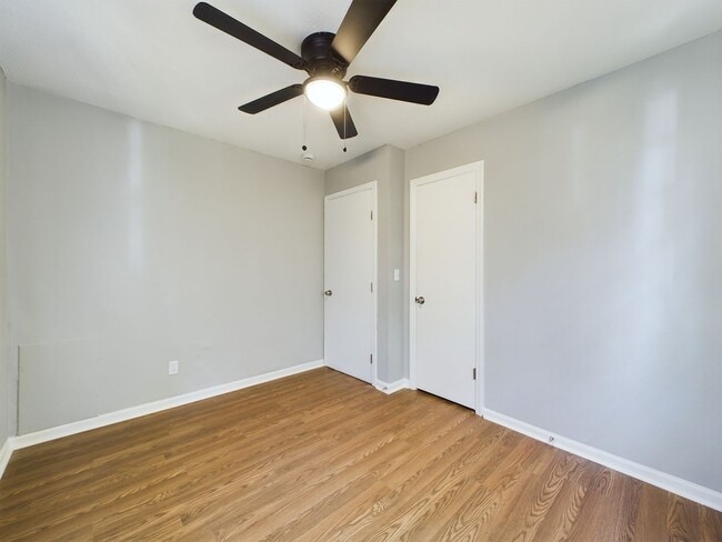 7804 E 48 Terrace