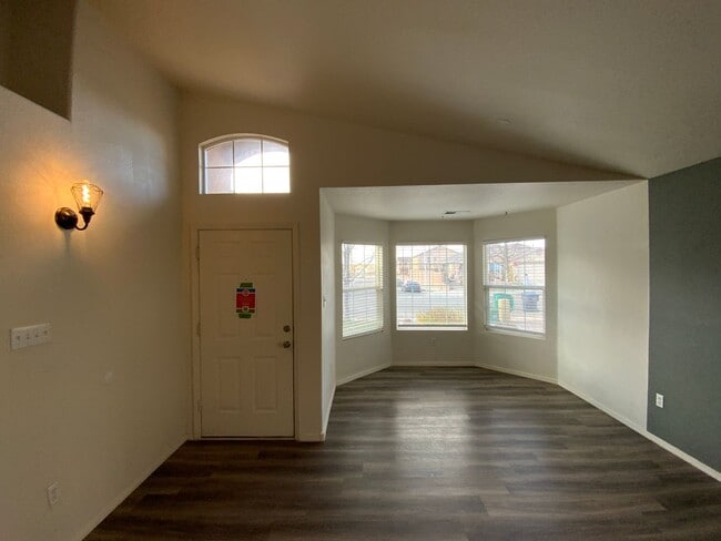 Photo - 4 Bedroom Single Story Home Available Near Unser Blvd NE & King Blvd NE in Rio Rancho!