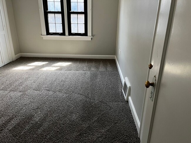 Photo - Don't Miss Out!