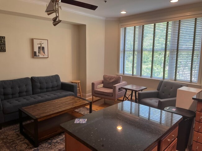 Photo - 1438 Columbia Rd NW Unidad 302