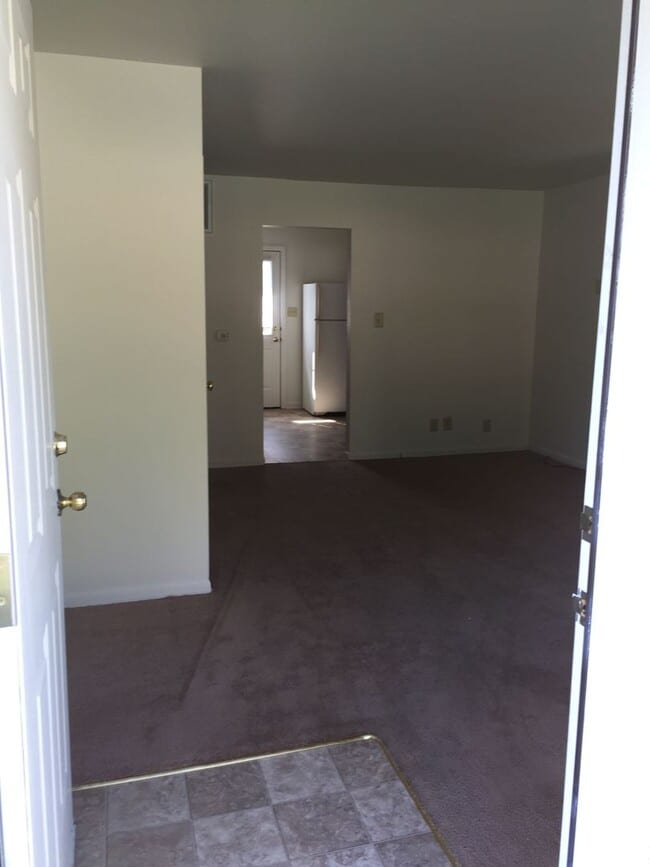 Photo - 2 Bedroom 1 Bath Duplex Convenient to westside industries and Ivy Tech