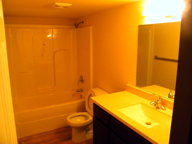 Photo - 3713 E Ross Pkwy Unidad 200