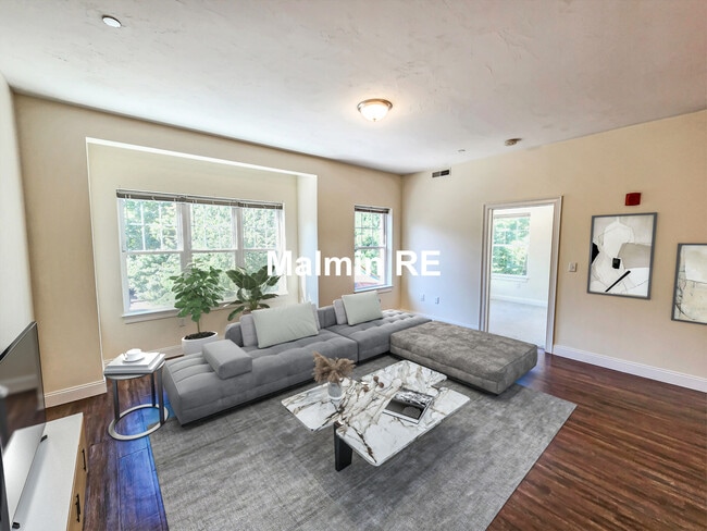 Building Photo - 81-85 Amory St