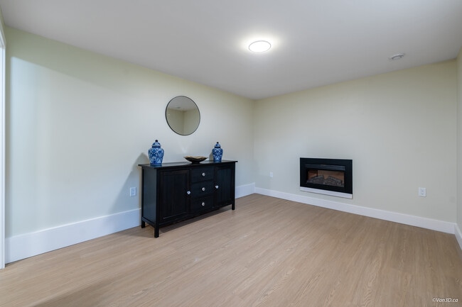 Photo - 2 Bed, 1 Bath Basement Suite for Rent in Delta! Unité Basement