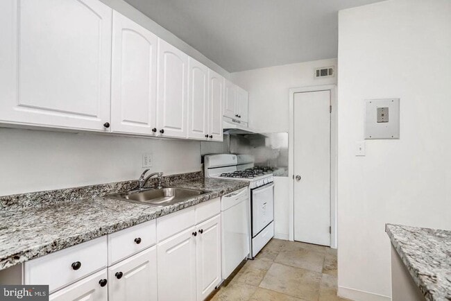 Photo - 5115 Crossfield Ct Unit 14