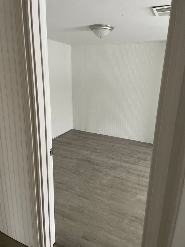 Photo - Remodeled 2 Bed 1 Bath House Available 4-15-2024