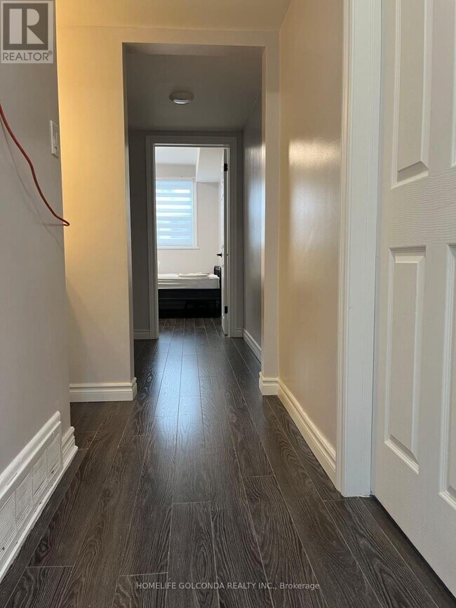 Photo - 293 Dunforest Ave