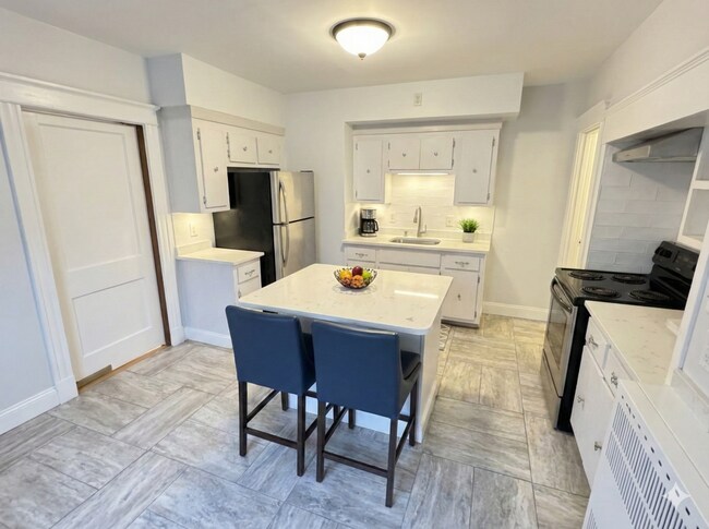 Photo - 214 Commonwealth Ave Unit 1
