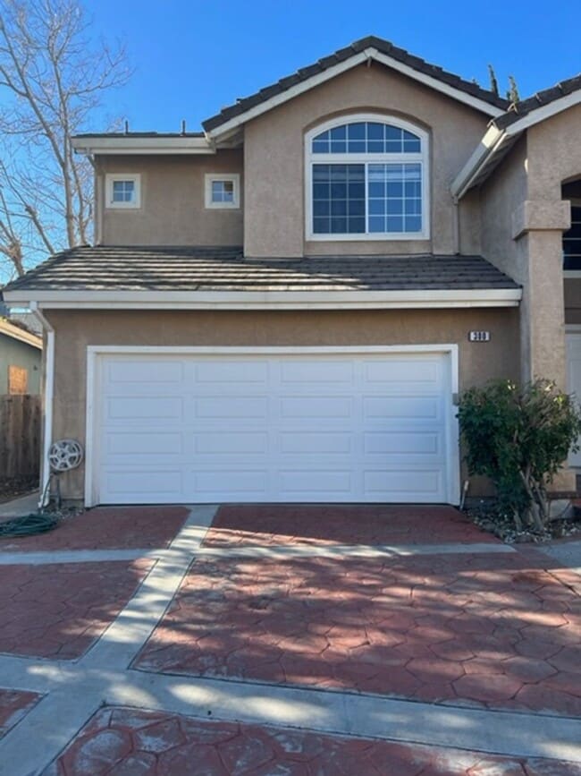 Photo - Spacious 4-Bedroom Home in a Quiet Tracy C...