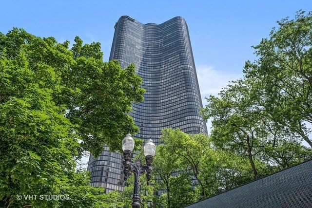 Building Photo - 505 N Lake Shore Dr Unit 6108-09