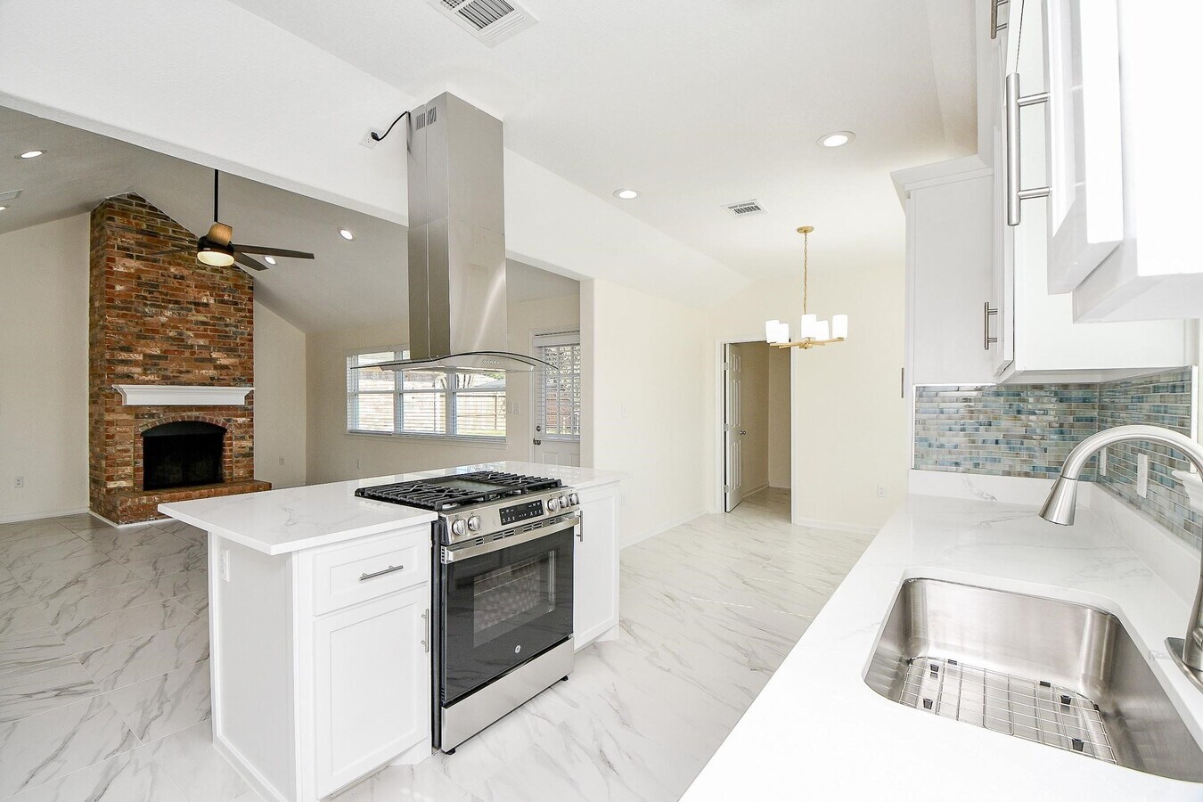 Photo - 10402 Kirkhall Dr