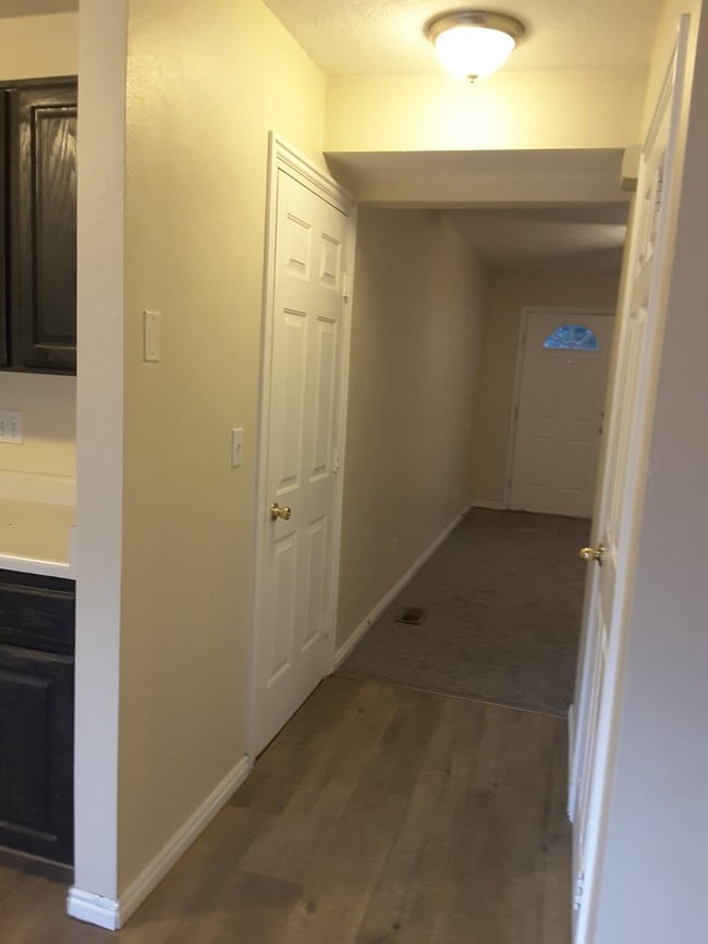 Photo - 1727 N 950 W St