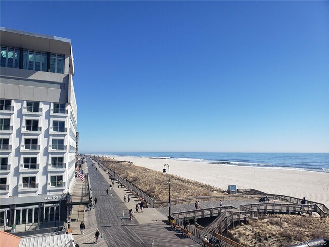 Photo - 100 W Broadway Unit 4F