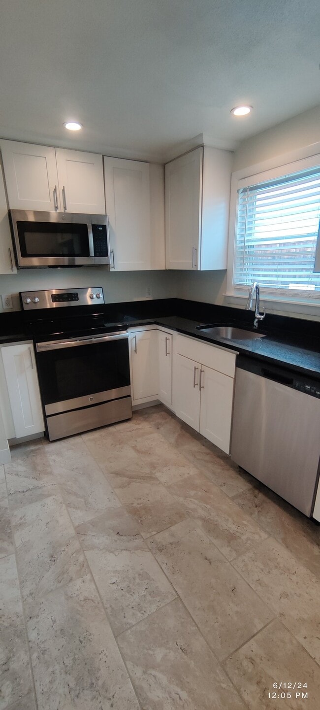 Photo - 5 Edwards St Unit 3