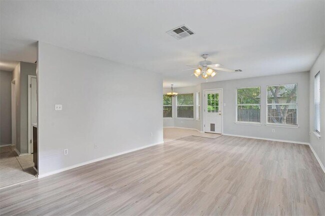 Photo - 1003 Double File Trail