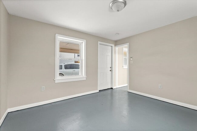 Photo - 205 E Main St Unit 05