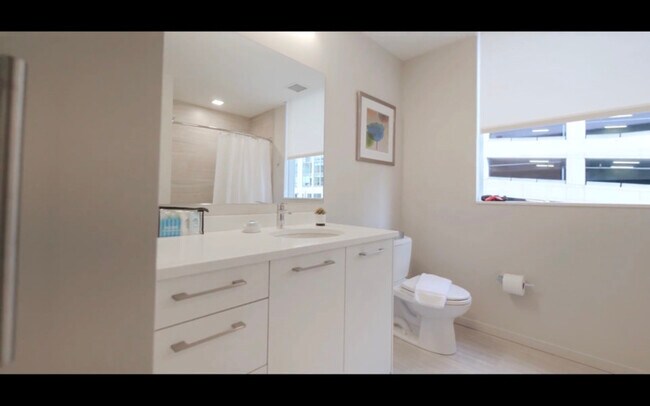 Photo - 4 E Huron St