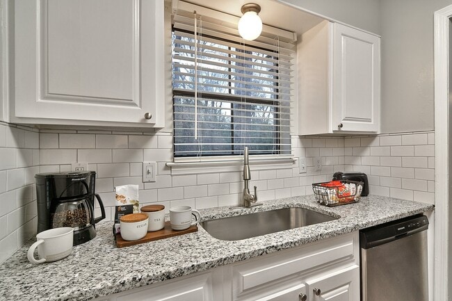 Granby Oaks Apartments