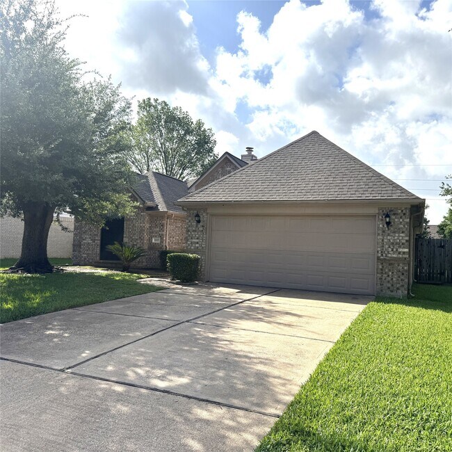 Photo - 10023 Hickory Trail Ln