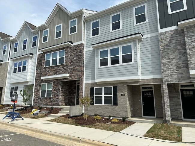 Photo - 719 Lucky Clover Wy