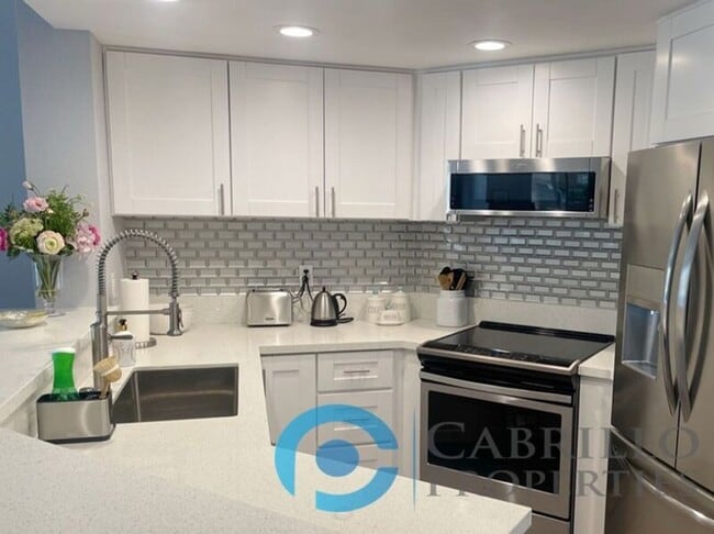 Building Photo - 640 Camino De Ln Unit #1206