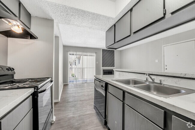 1 BR, 1 BA - 609SF - Kitchen