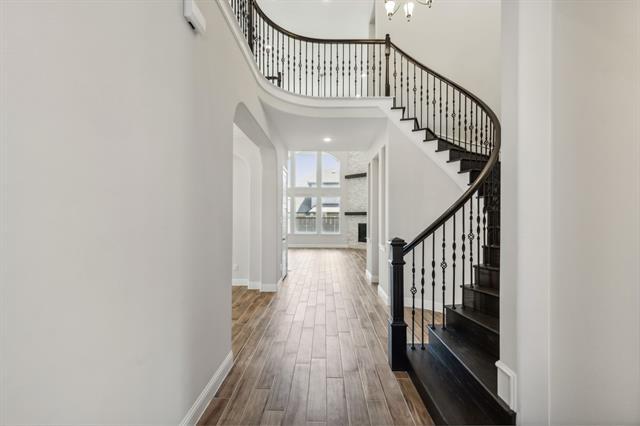 Photo - 2409 Maidenhair Rd