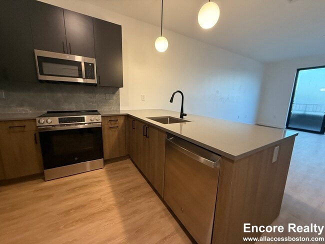 Photo - 199 Gardner St Unit 417