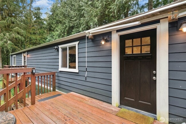 Photo - 3012 E Ames Lake Dr NE