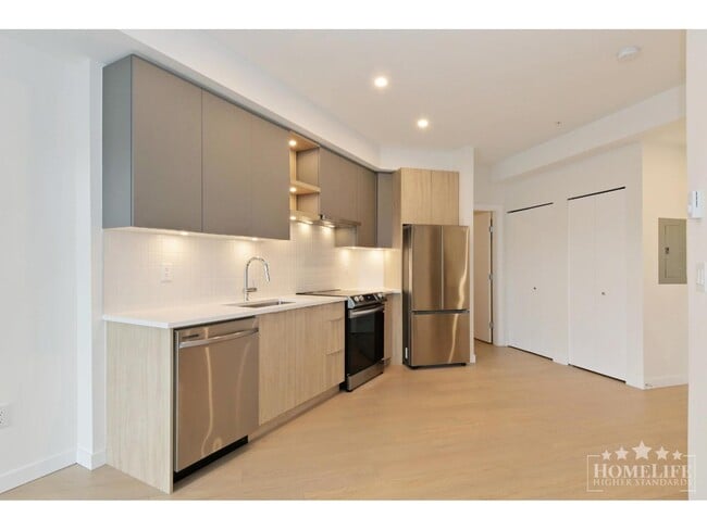 Photo - 20695 Eastleigh Crescent Unité 314