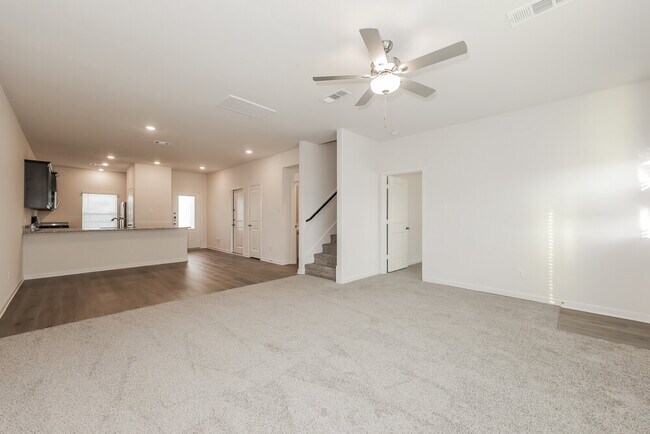 Photo - 1532 Woodwinds Dr