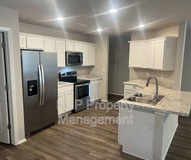 Photo - 10632 Pine Wy