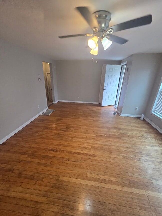 Photo - 10306 S Corliss Ave