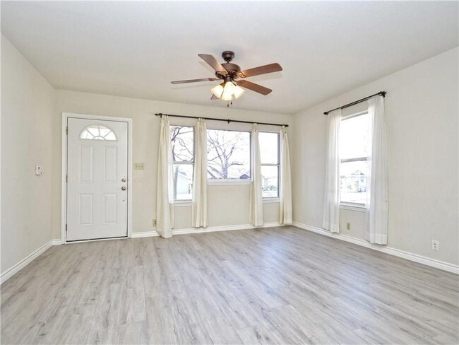 Photo - 5409 Grover Ave