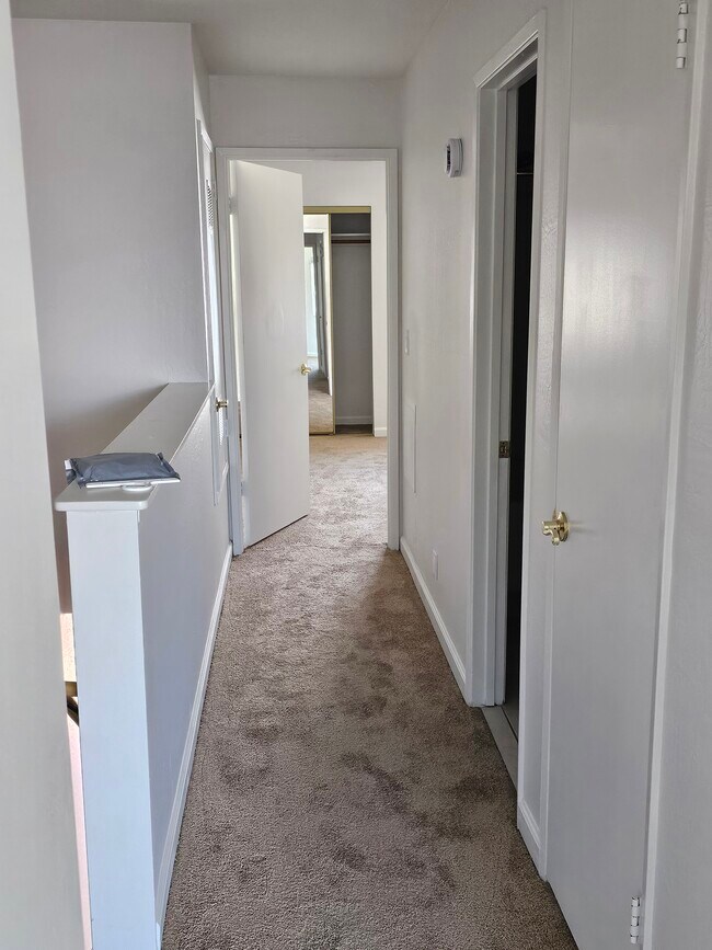 399 Dickman Ave