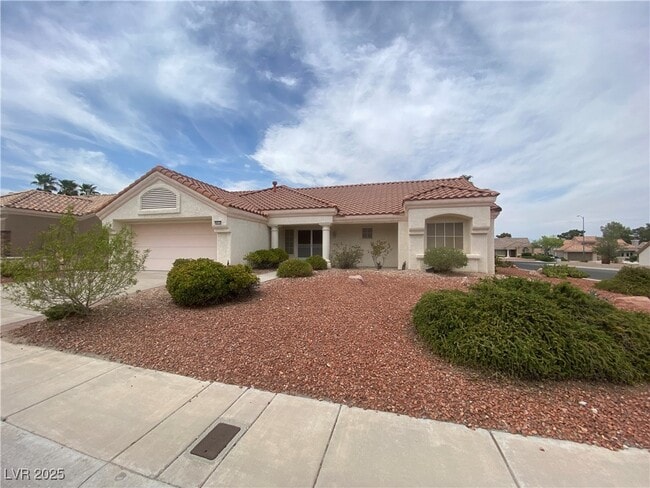 Building Photo - 9612 Buckhorn Dr Rental