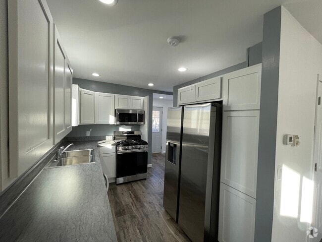 Building Photo - 602 E Bird St Rental