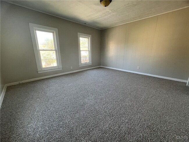 Photo - 221 N Broad St