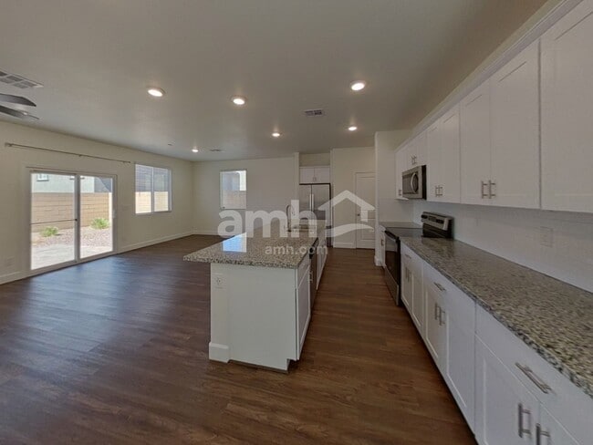 Photo - 96 Cabaletta Ln