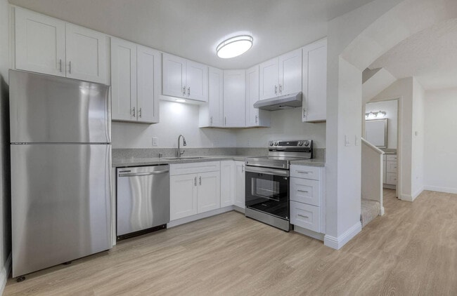 Photo - La Roca Plaza