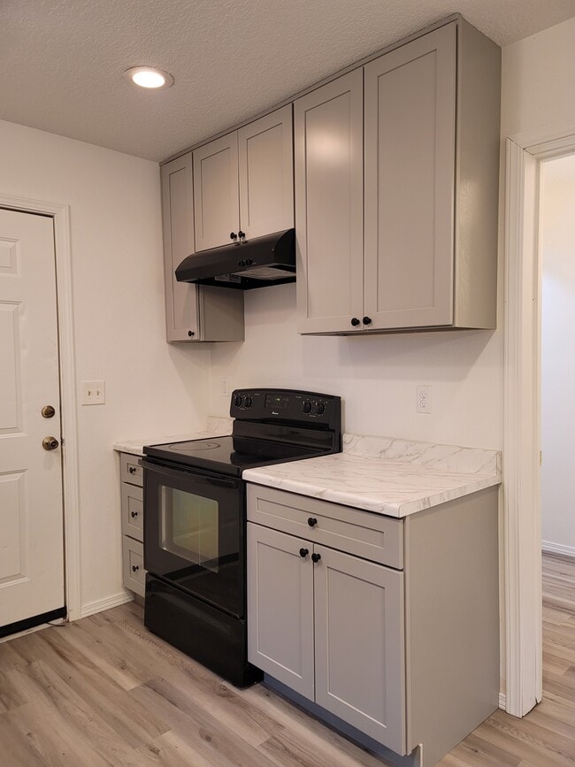 Photo - 16131 SE Powell Blvd