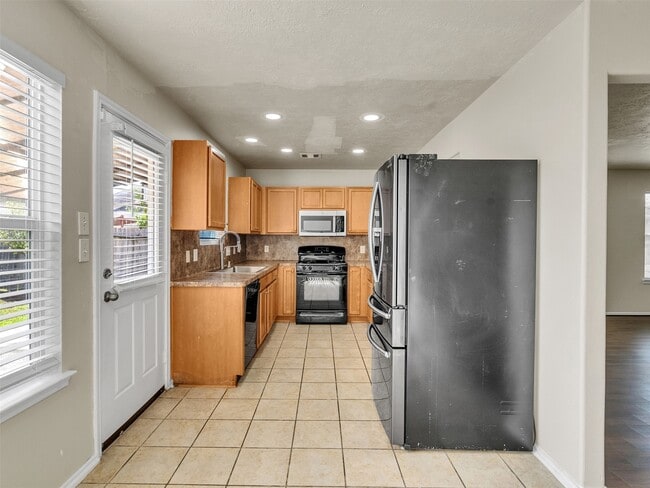 Photo - 10914 View Pointe Ln