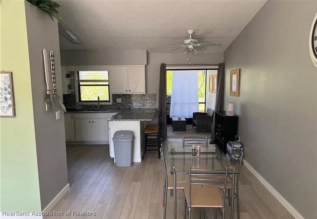 Photo - 102 Villaway