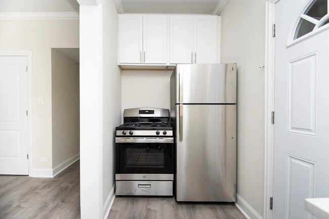 Photo - 319 Kedzie St Unit 327-2