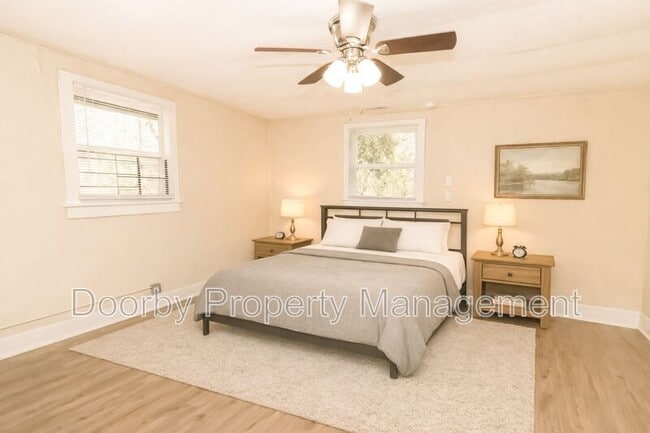 Photo - 1422 Wilson Rd